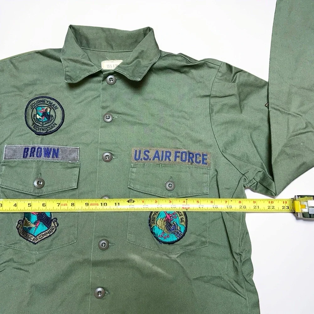 Vintage 80s US Air Force Utility Shirt Mens 15.5x35 Green Military Patches OG507